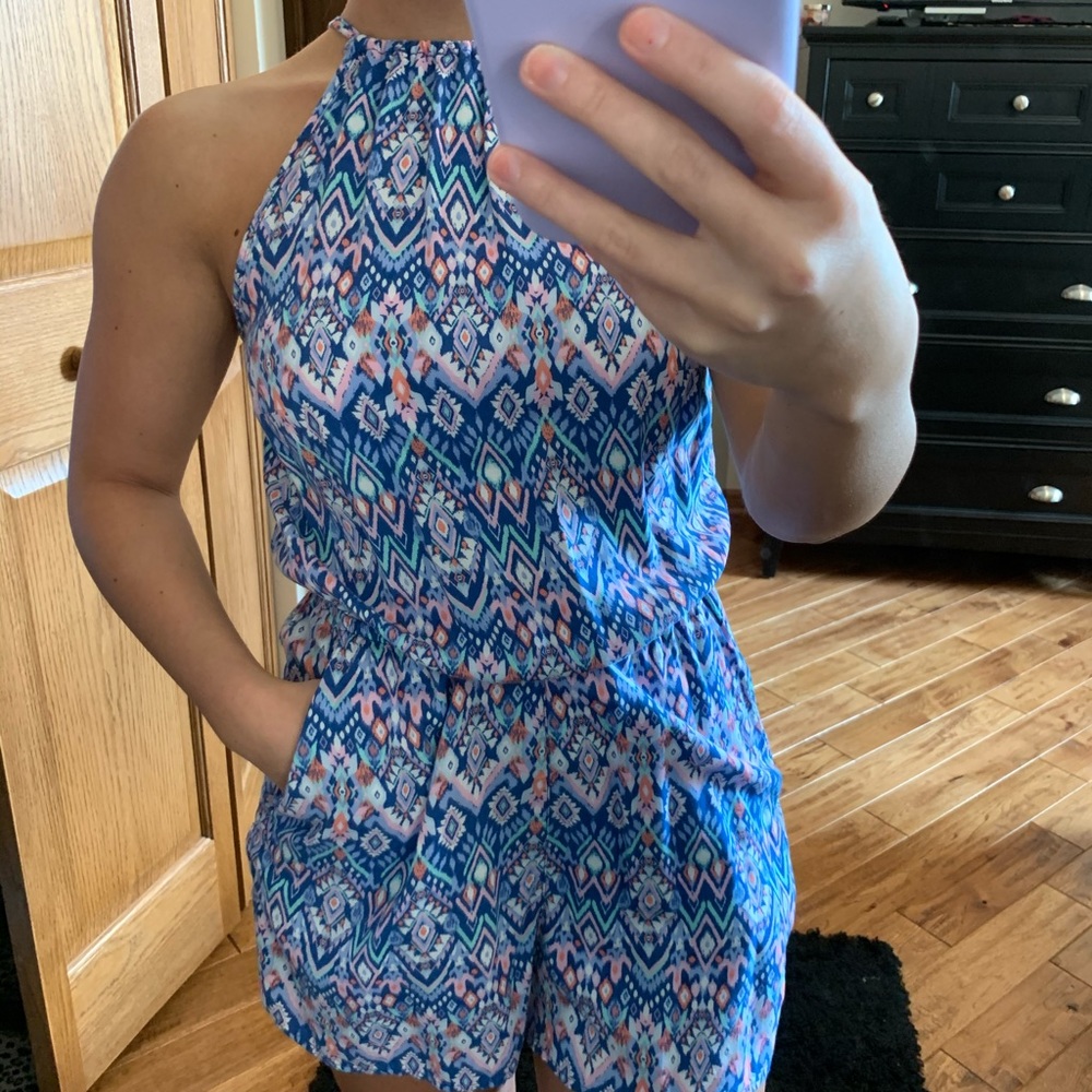 Romper - Picture 1 of 4